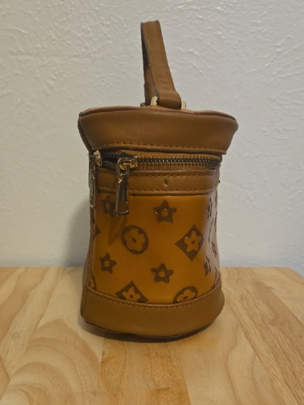 Designer-Inspired Women's Cosmetic Bag - Tan